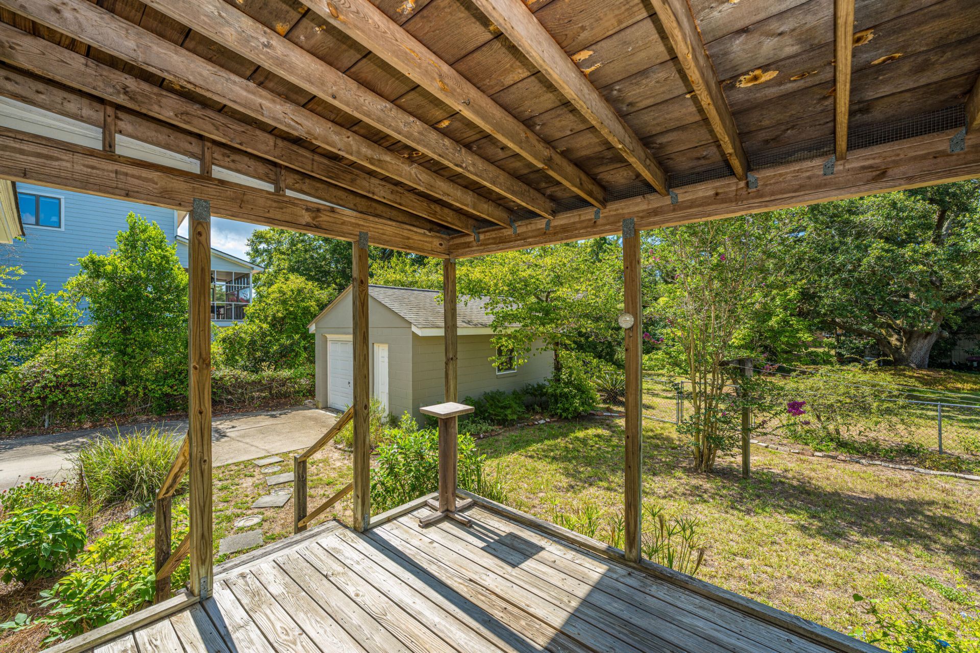 279 Hawthorne Street Photo 25