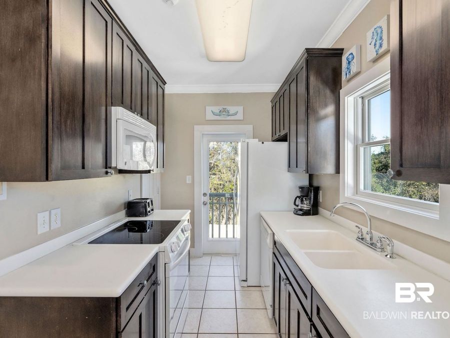 Property Image 100