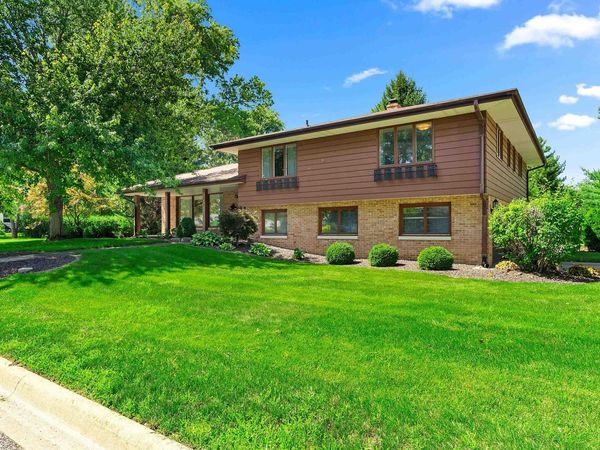 273 E HAZELWOOD Street, Morton, IL 61550