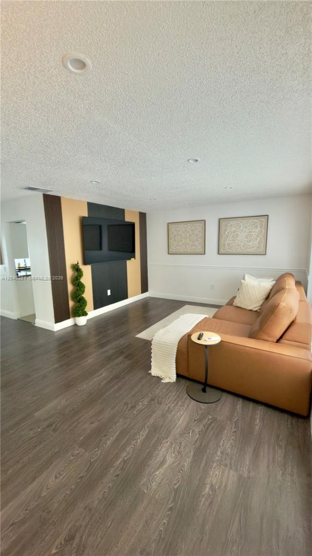 9170 NW 24th Pl , Sunrise, FL 33322 Photo