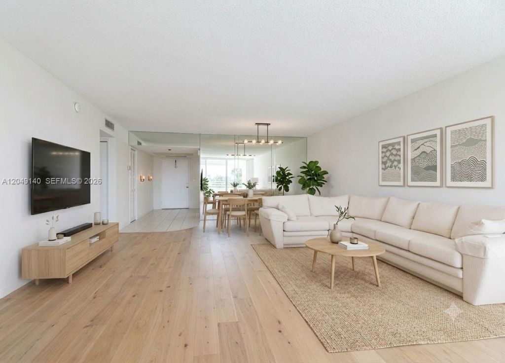605 Oaks Dr, Unit 607, Pompano Beach, FL 33069 Photo
