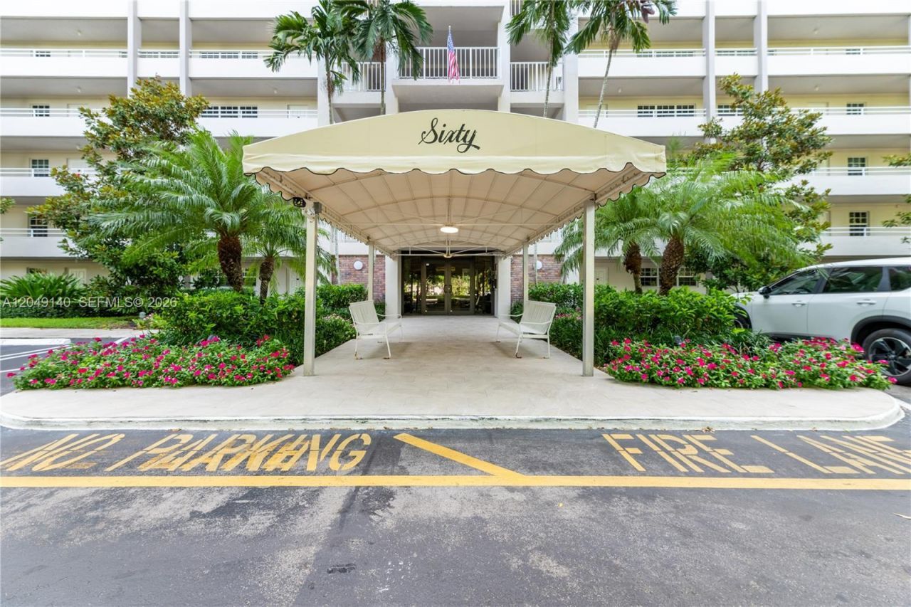 605 Oaks Dr, Unit 607, Pompano Beach, FL 33069 Photo