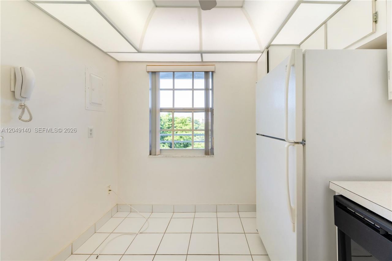 605 Oaks Dr , Unit 607, Pompano Beach, FL 33069 Photo