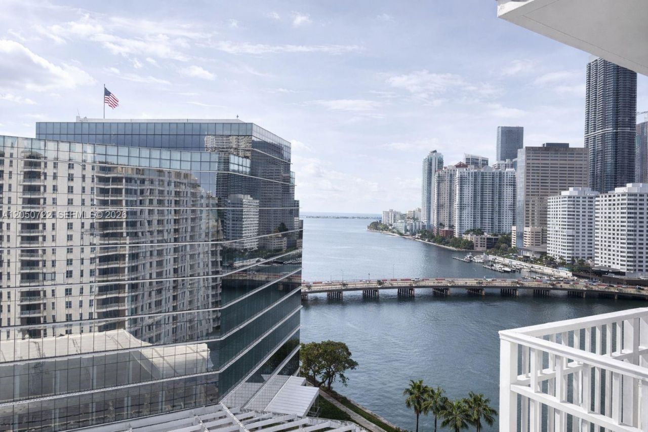 701 Brickell Key Blvd , Unit 1611, Miami, FL 33131 Photo