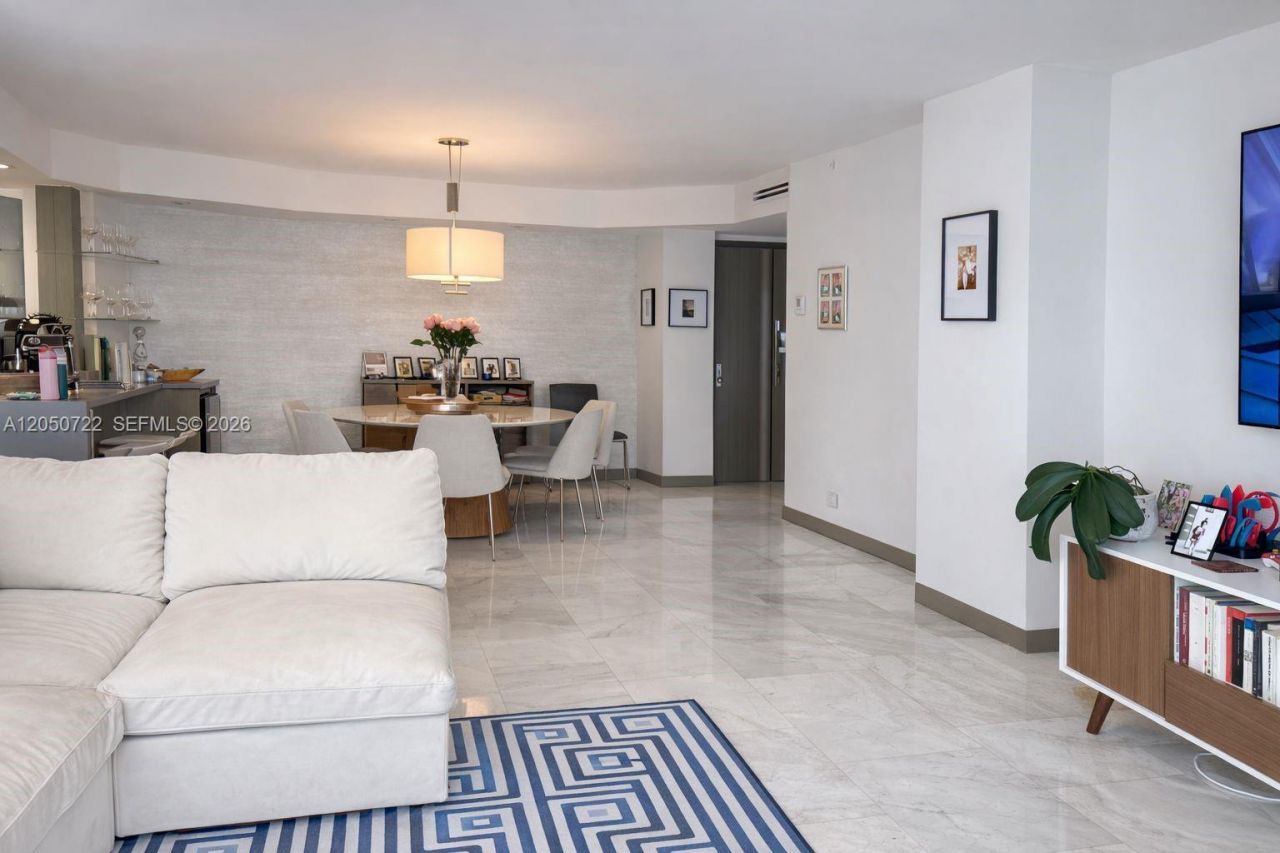 701 Brickell Key Blvd , Unit 1611, Miami, FL 33131 Photo