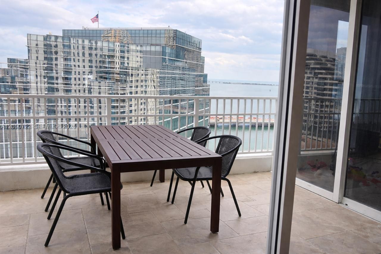 701 Brickell Key Blvd , Unit 1611, Miami, FL 33131 Photo