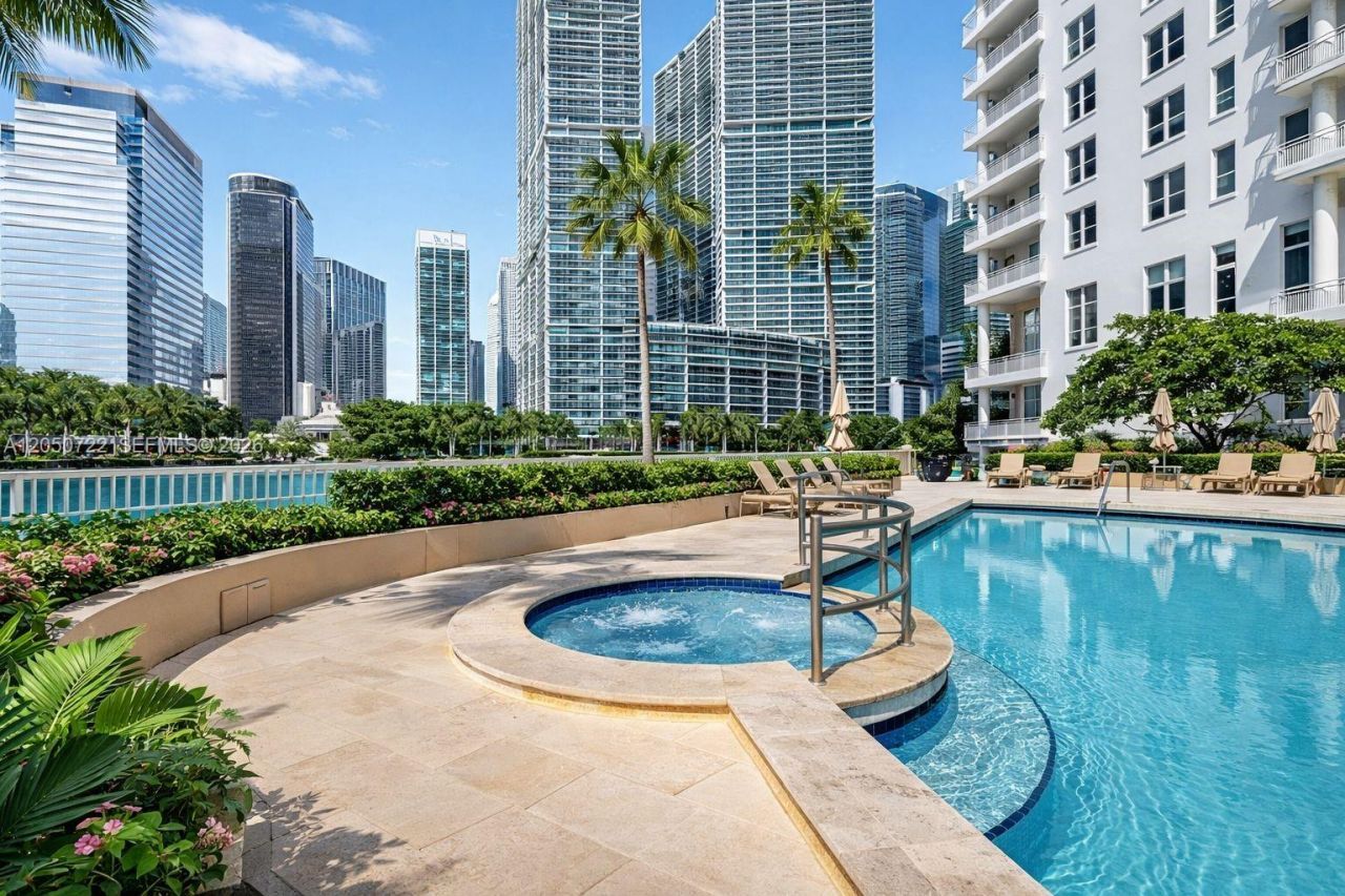 701 Brickell Key Blvd , Unit 1611, Miami, FL 33131 Photo