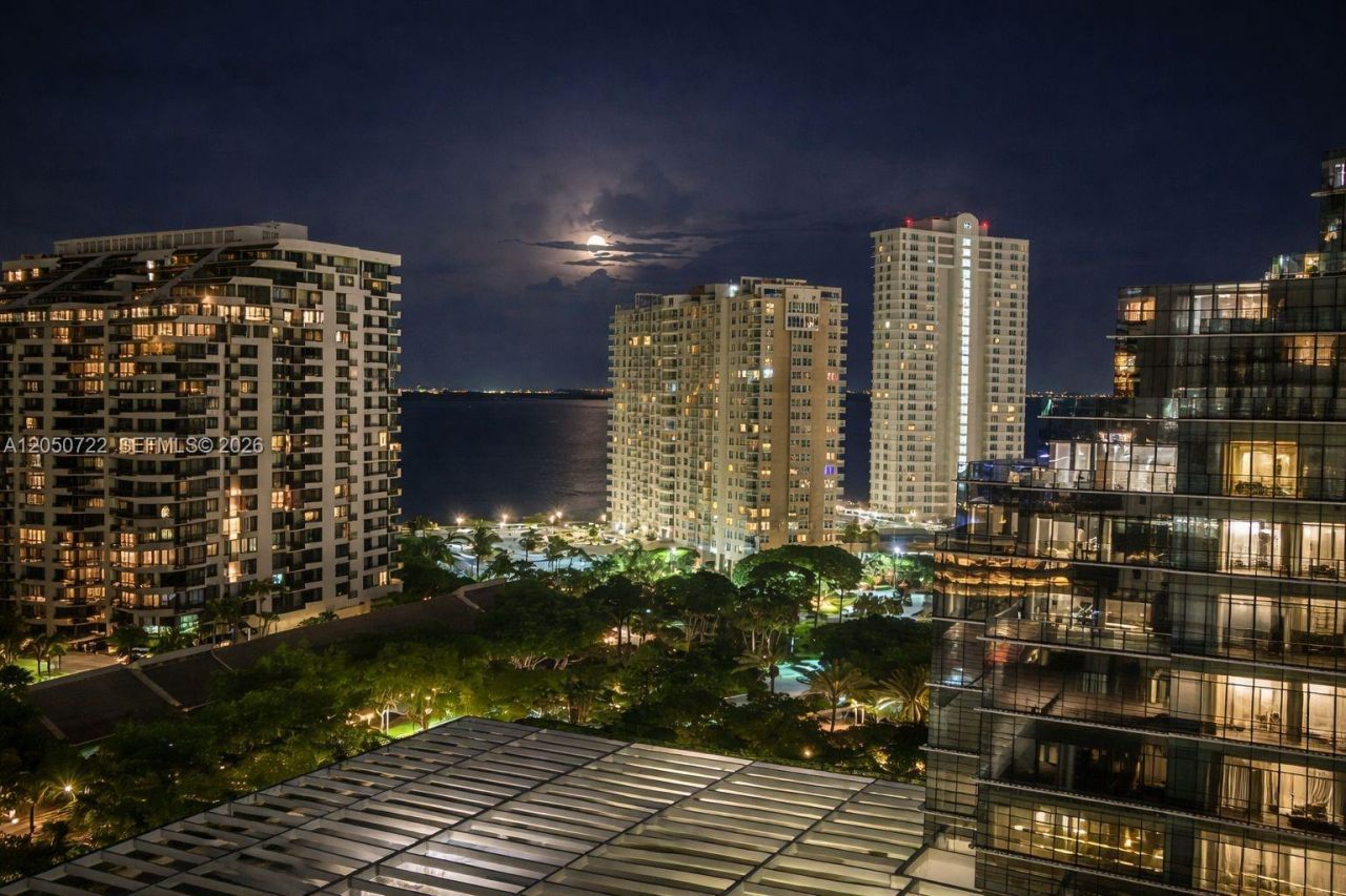 701 Brickell Key Blvd , Unit 1611, Miami, FL 33131 Photo