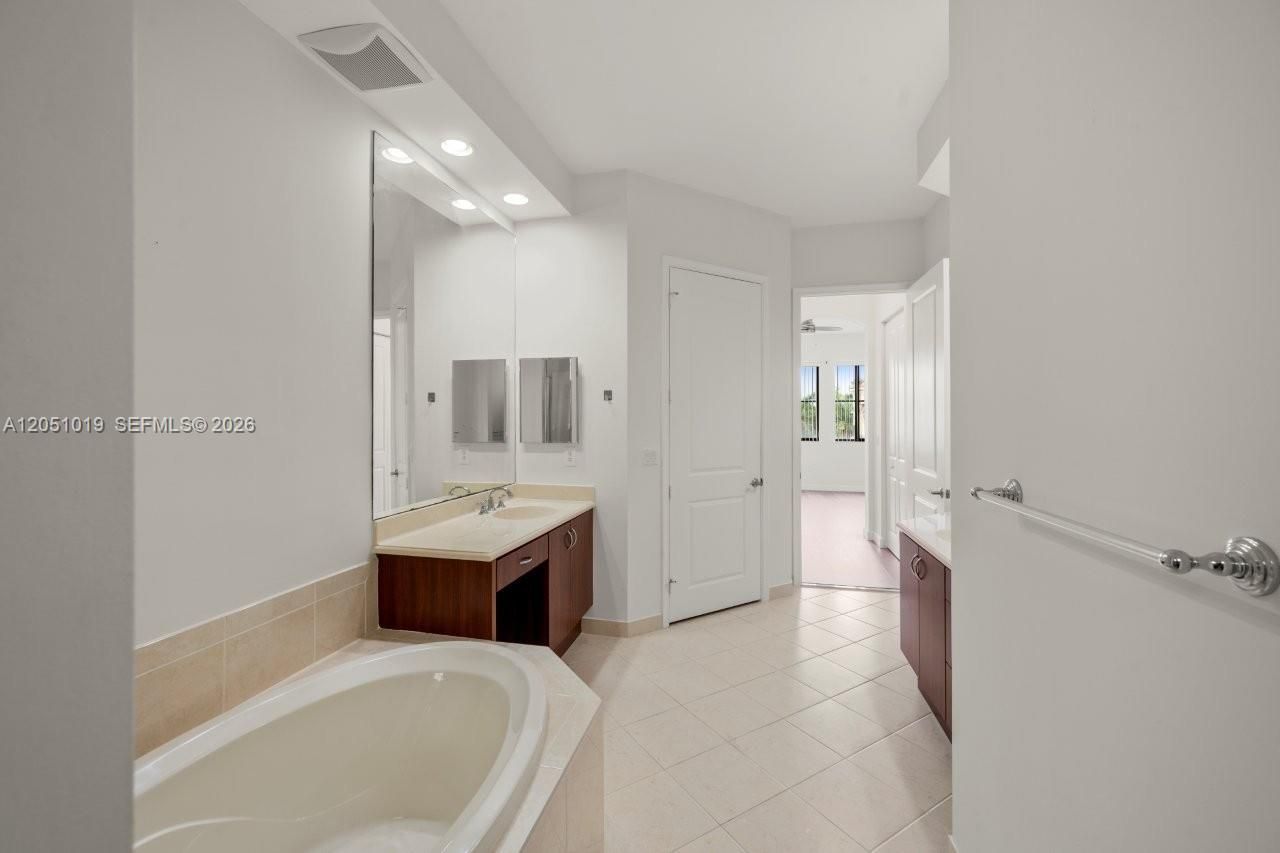2900 NW 125th Ave , Unit 3-416, Sunrise, FL 33323 Photo