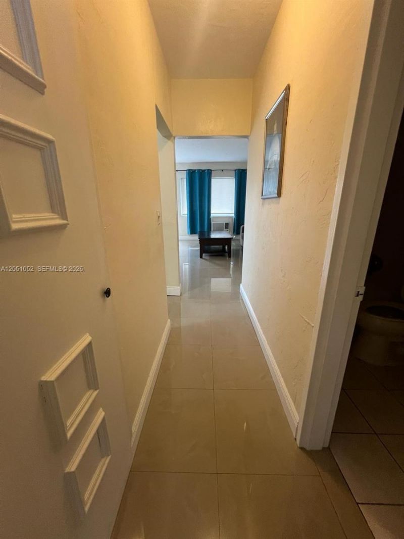 600 Layne Blvd , Unit 210, Hallandale Beach, FL 33009 Photo