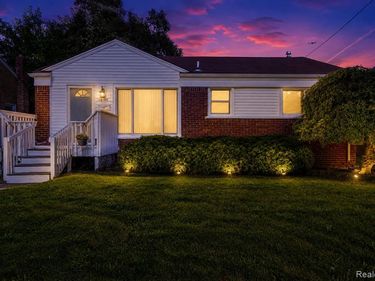 1455 Jeffrey Lane, Inkster, MI 48141