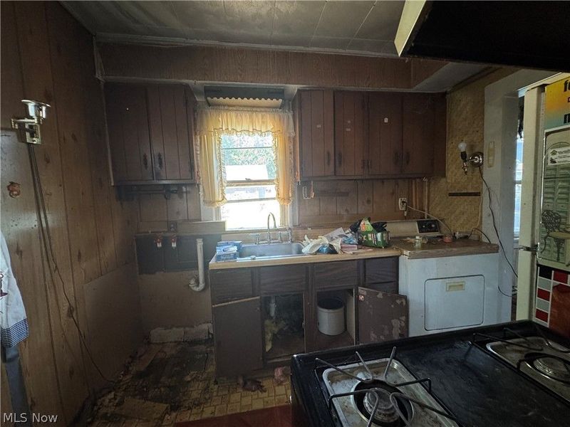 1578 E 337th Street, Eastlake, OH 44095 Photo 8