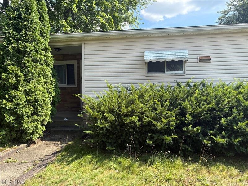 908 Clifford Avenue, Akron, OH 44306 Photo 6