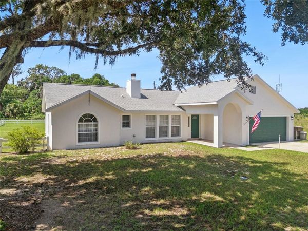 40932 MAXWELL ROAD , UMATILLA, FL 32784