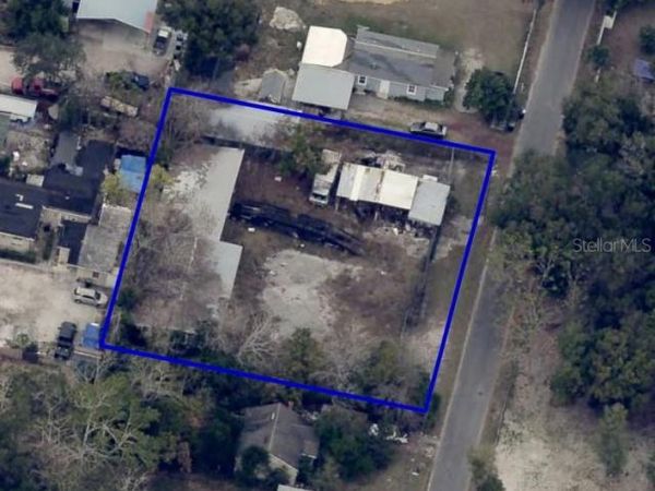 210 N NEW HAMPSHIRE AVENUE , APOPKA, FL 32712