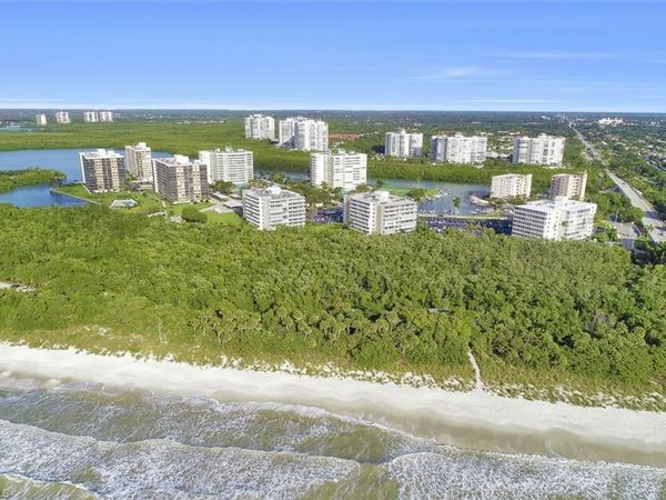 5 Bluebill AVE , Unit 810, NAPLES, FL 34108