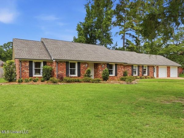 50 Peachtree Lane, Madison, MS 39110