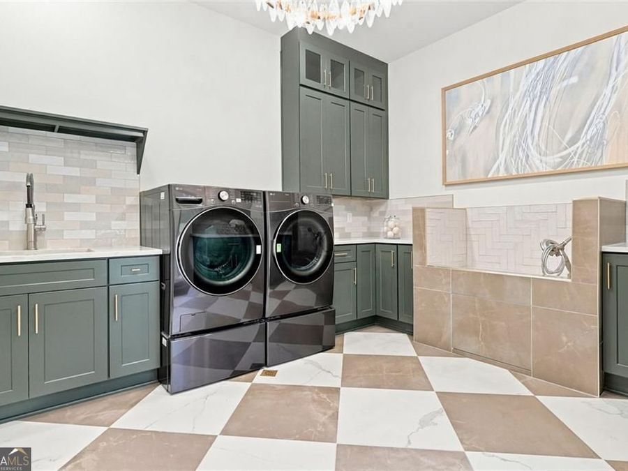 Property Image 105