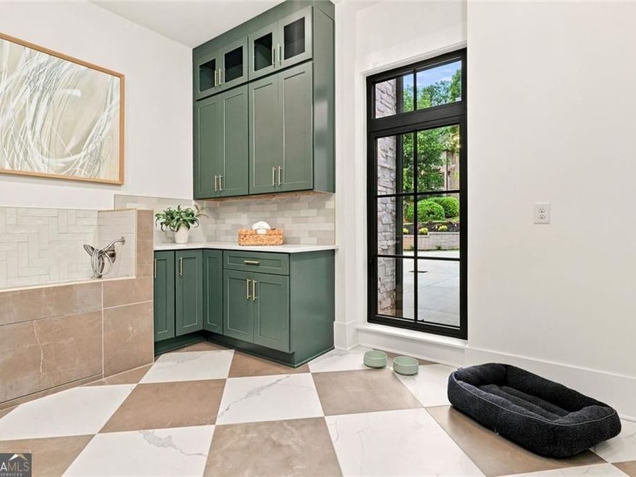 Property Image 106