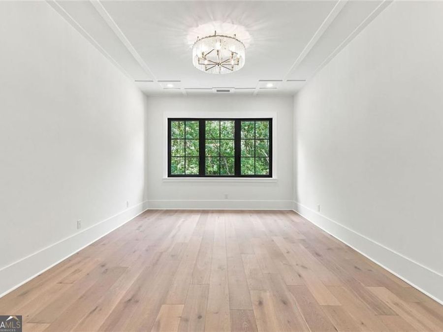 Property Image 118