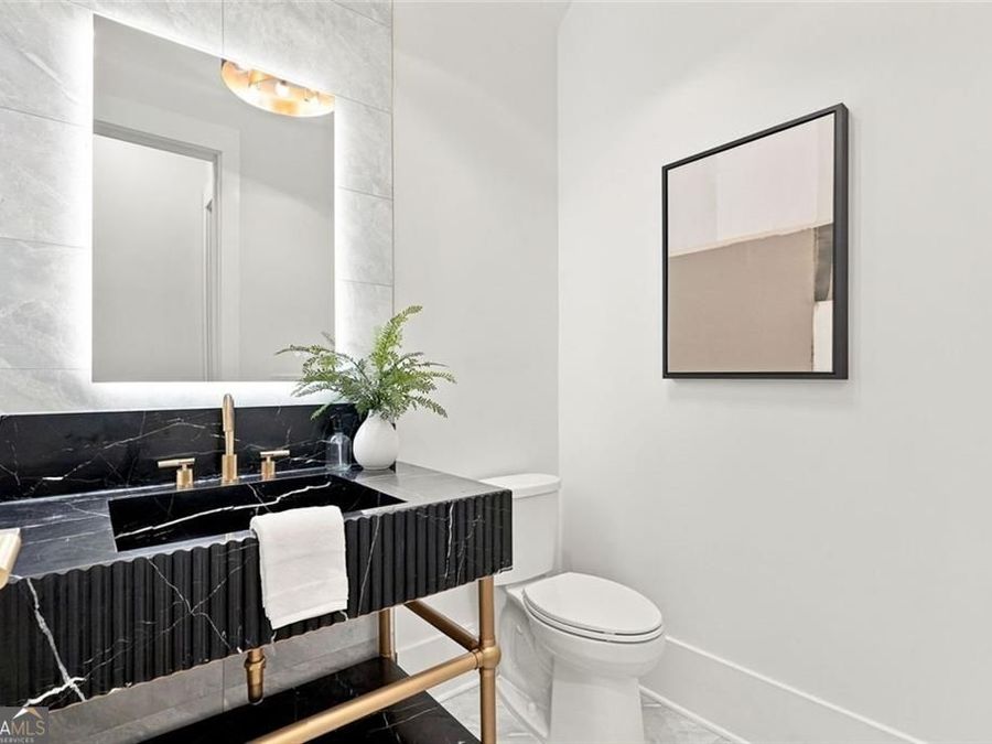Property Image 129