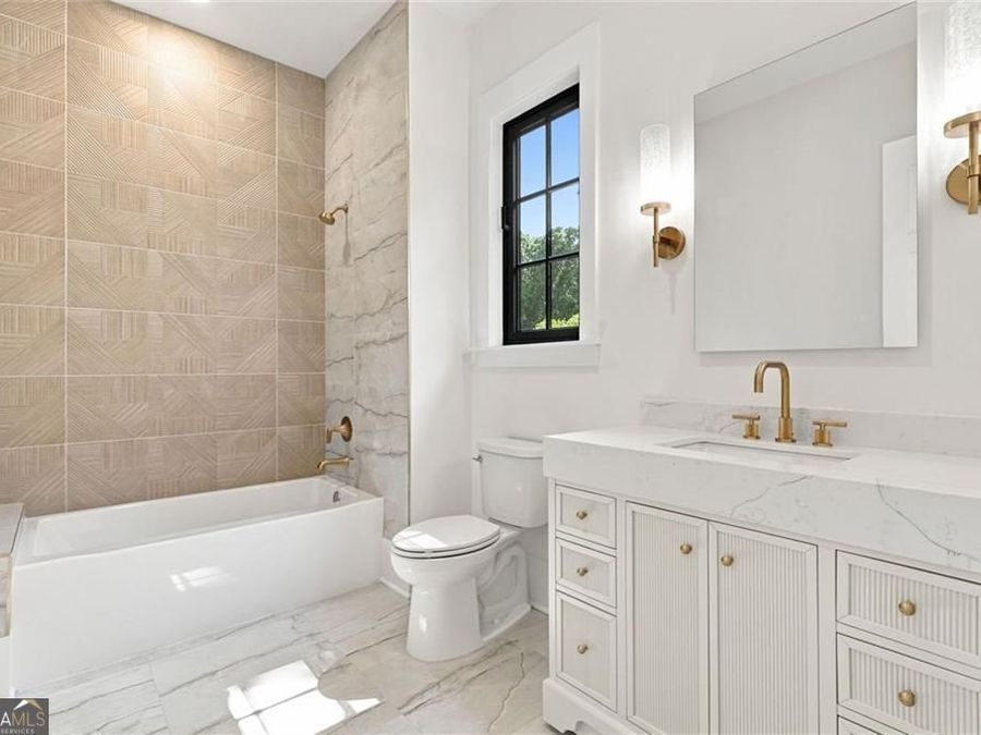 Property Image 132
