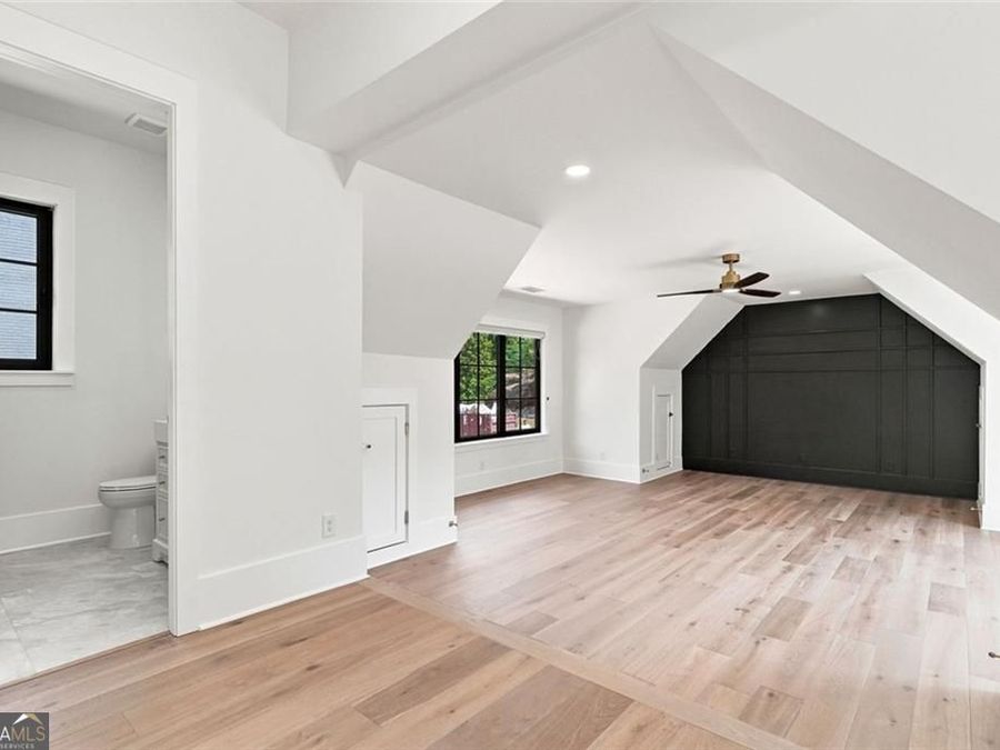 Property Image 136