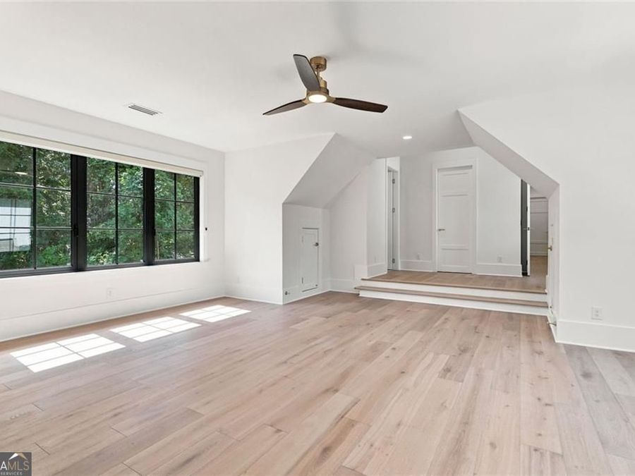 Property Image 140