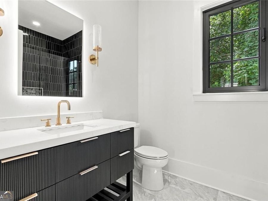 Property Image 143