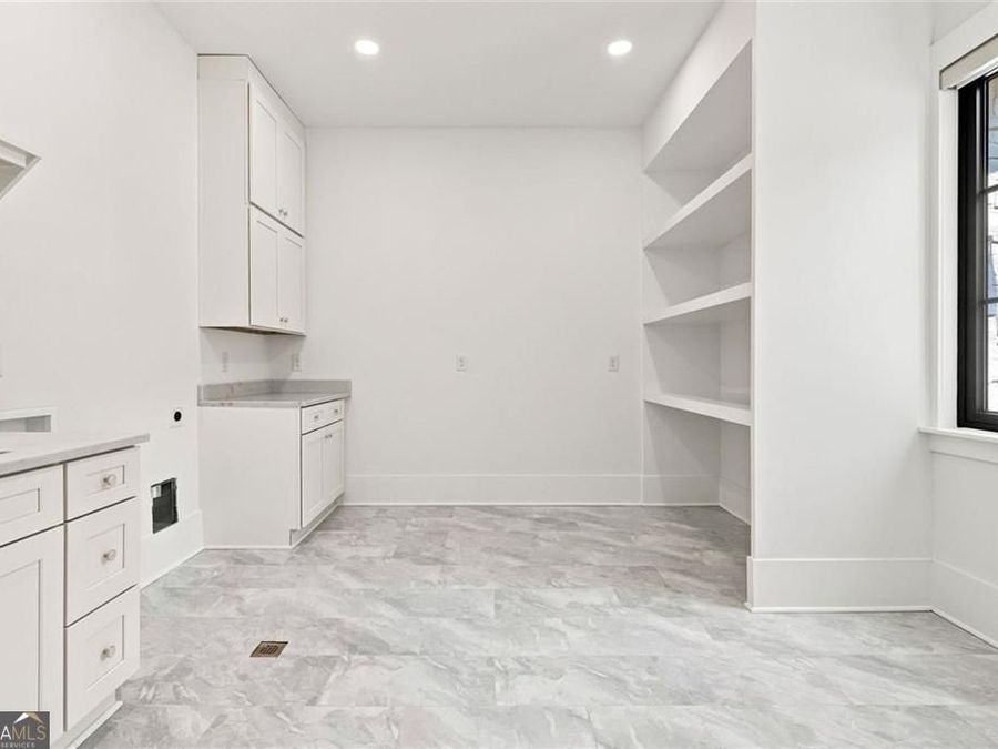 Property Image 145