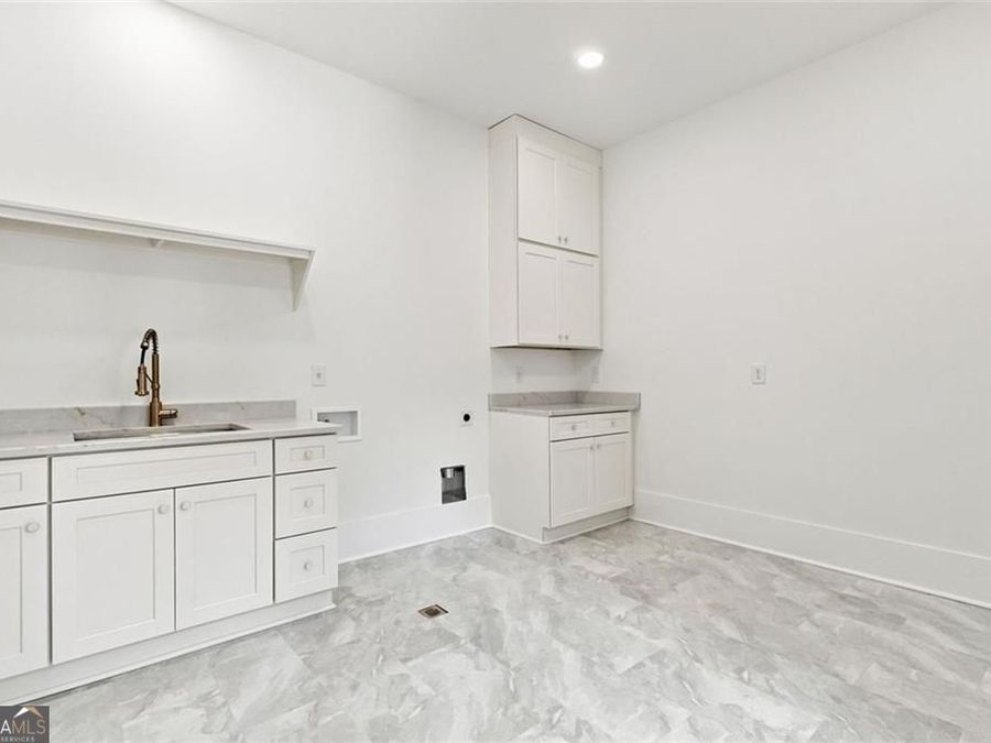 Property Image 146