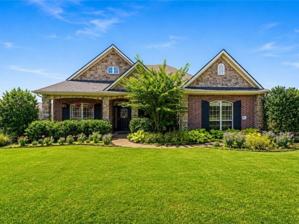 5603 Sombreado Road , Fayetteville, AR 72703