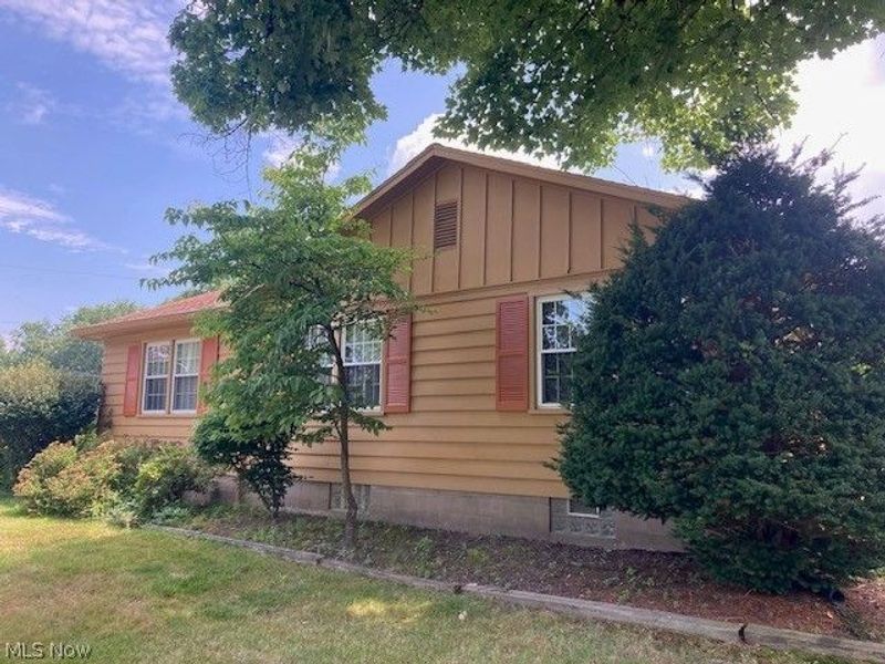 8770 Squirrel Hill, Warren, OH 44484 Photo 25