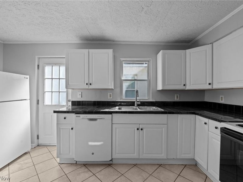 6103 W Clinton Avenue, Cleveland, OH 44102 Photo 14
