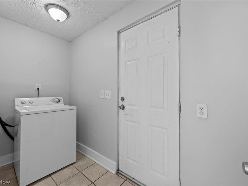 6103 W Clinton Avenue, Cleveland, OH 44102 Photo 19