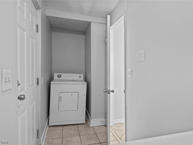 6103 W Clinton Avenue, Cleveland, OH 44102 Photo 20