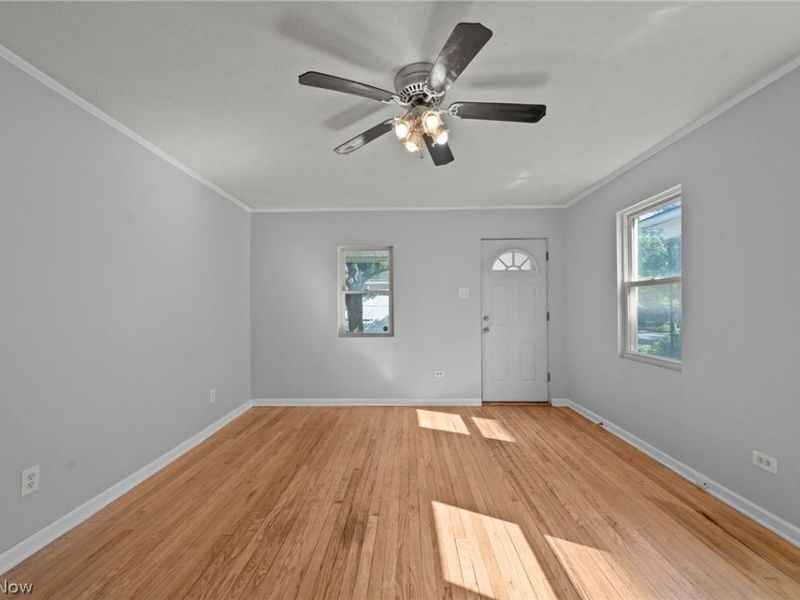 6103 W Clinton Avenue, Cleveland, OH 44102 Photo 5