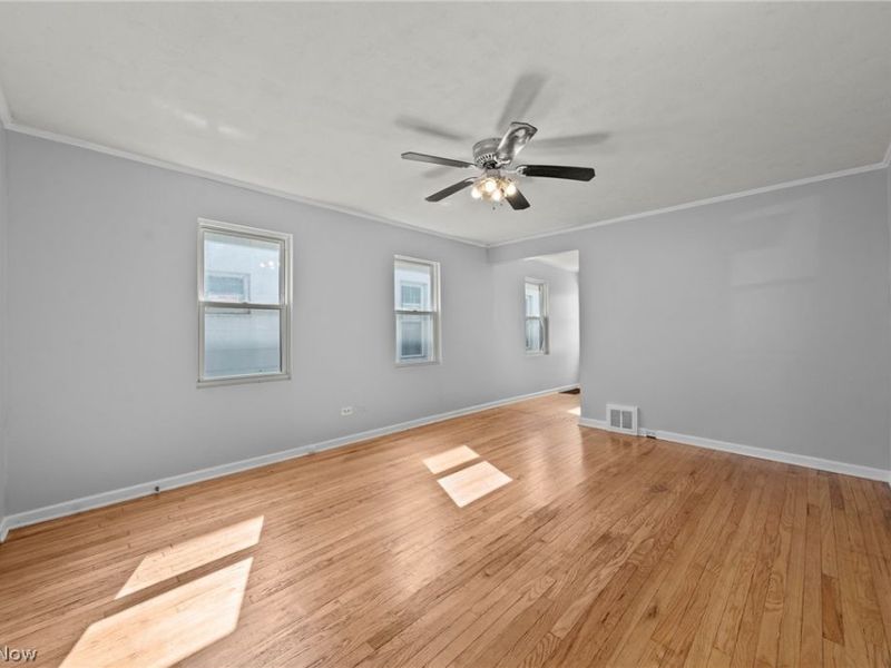 6103 W Clinton Avenue, Cleveland, OH 44102 Photo 7