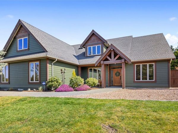 1520 Stone Lake Dr , Nanoose Bay, BC V9P 9M6