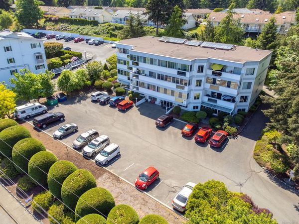 9958 Daniel St, Unit #202, Chemainus, BC V0R 1K2