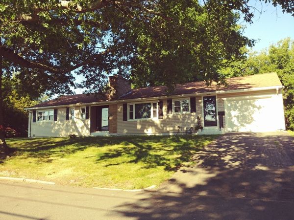 68 Dayton St, Springfield, MA 01118