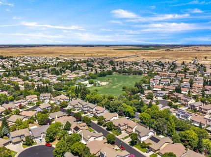 225 Bel Flora Ct, Roseville, CA 95747 Photo