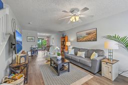 106 Macy Circle photo 4