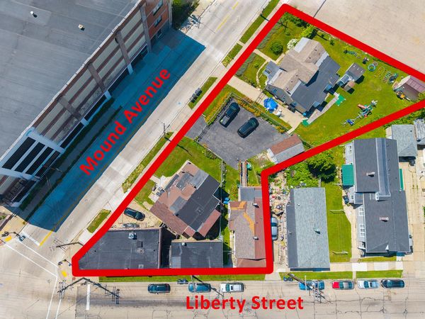 1102 Mound Ave, Racine, WI 53404