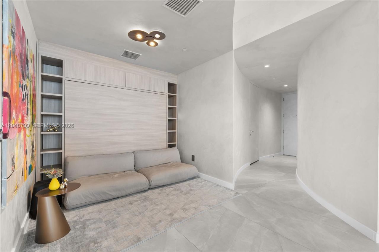 18975 Collins Ave , Unit 3204, Sunny Isles Beach, FL 33160 Photo