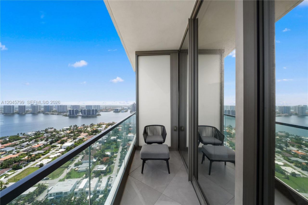 18975 Collins Ave , Unit 3204, Sunny Isles Beach, FL 33160 Photo