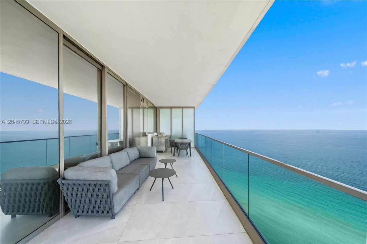 18975 Collins Ave , Unit 3204, Sunny Isles Beach, FL 33160 Photo