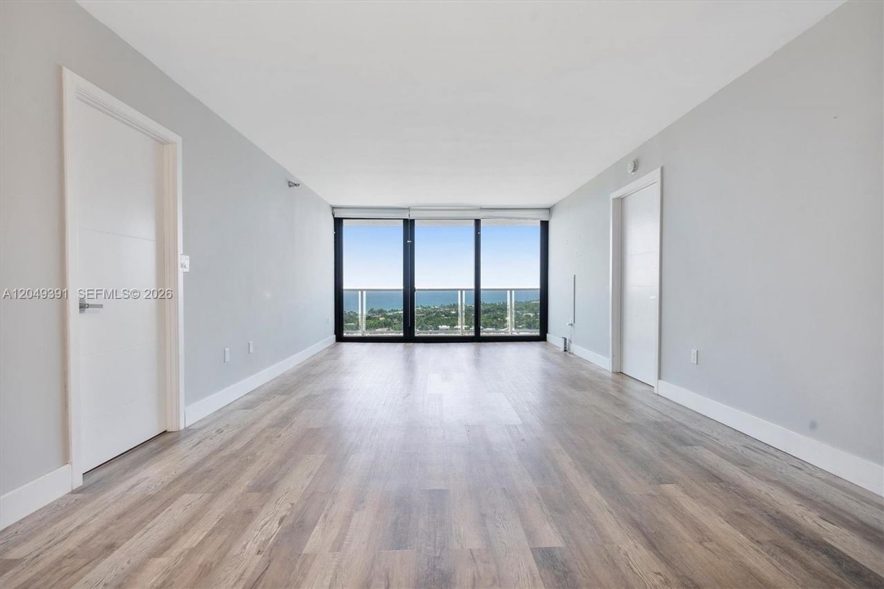 20515 E Country Club Dr, Unit 2044, Aventura, FL 33180 Photo