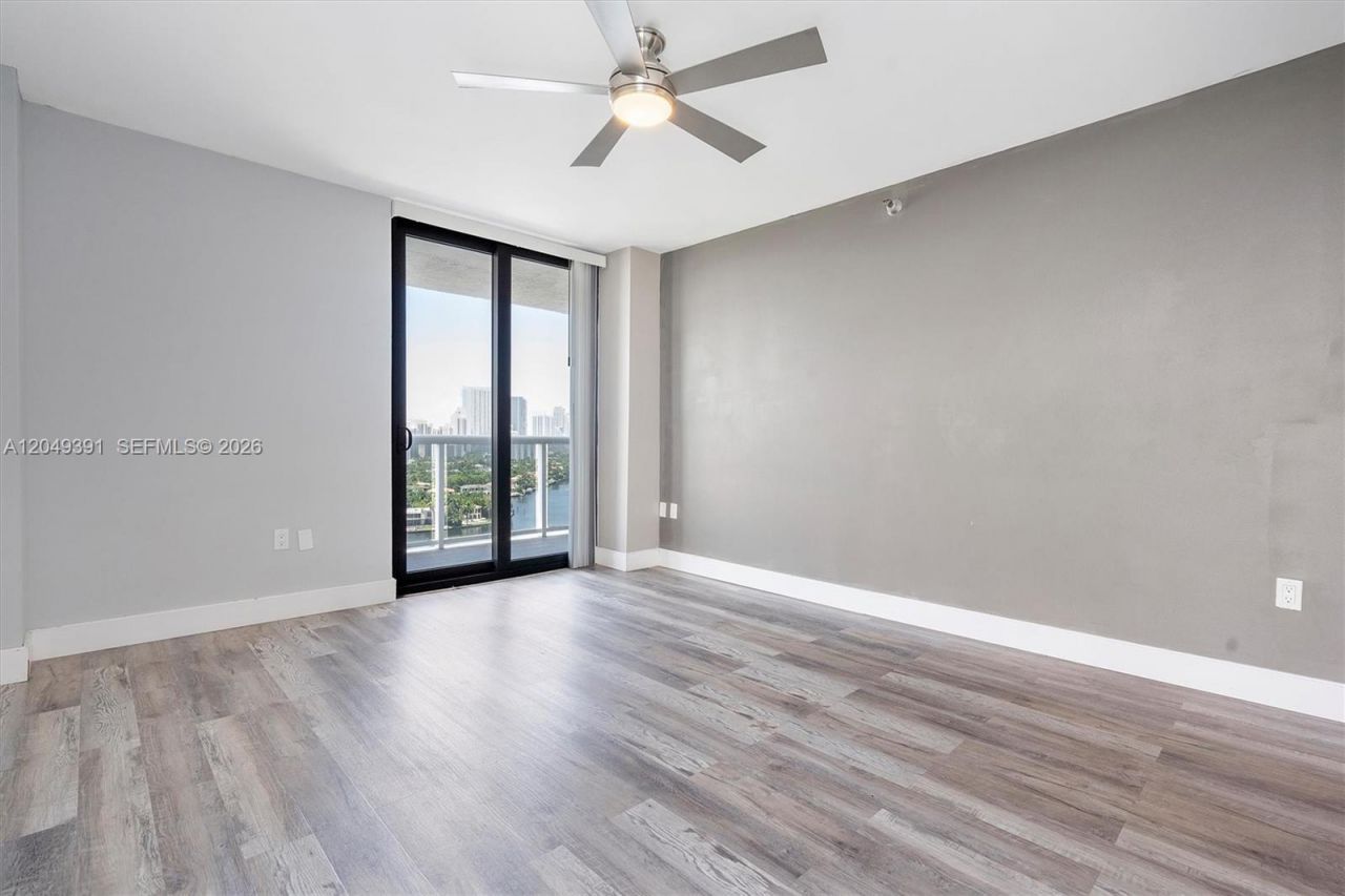 20515 E Country Club Dr, Unit 2044, Aventura, FL 33180 Photo