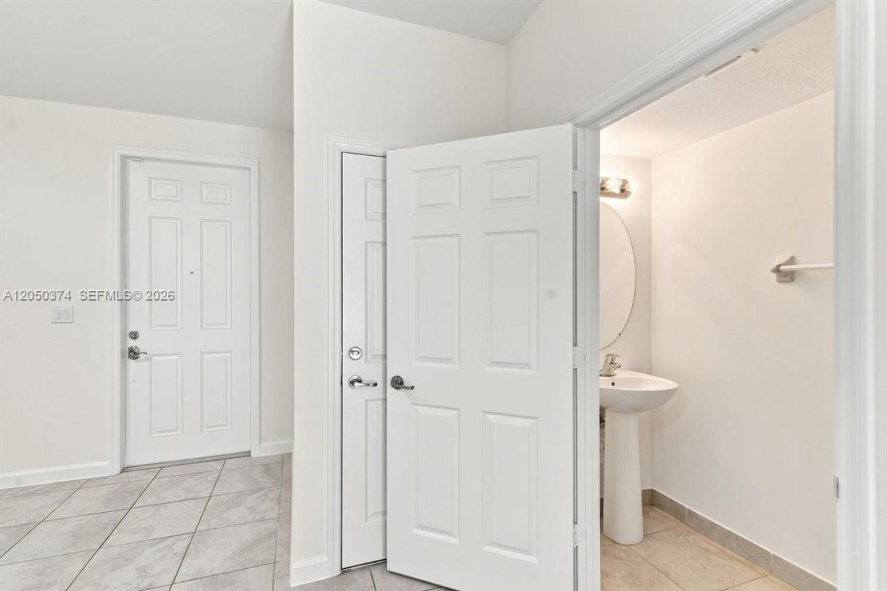 125 SE 34th Ter, Homestead, FL 33033 Photo